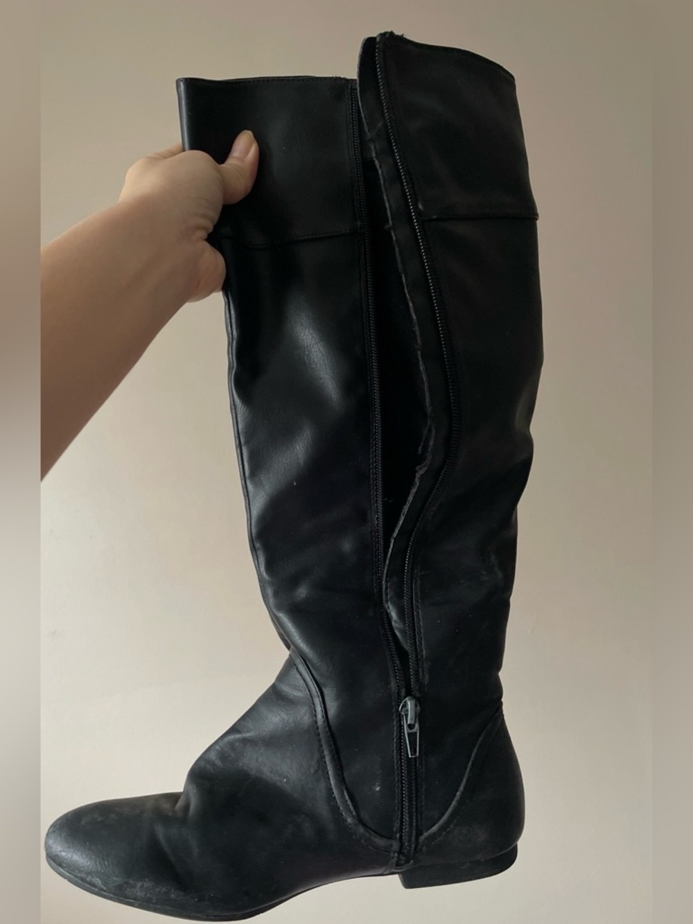 TOOTSIE Black Knee-High Zipper Boots